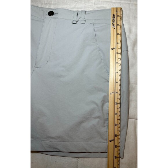 SPYDER Light‎ Gray Shorts Women's SIZE SMALL - Picture 8 of 8